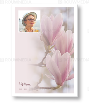 Rouwkaart met magnolia en een eigen foto in wit kader